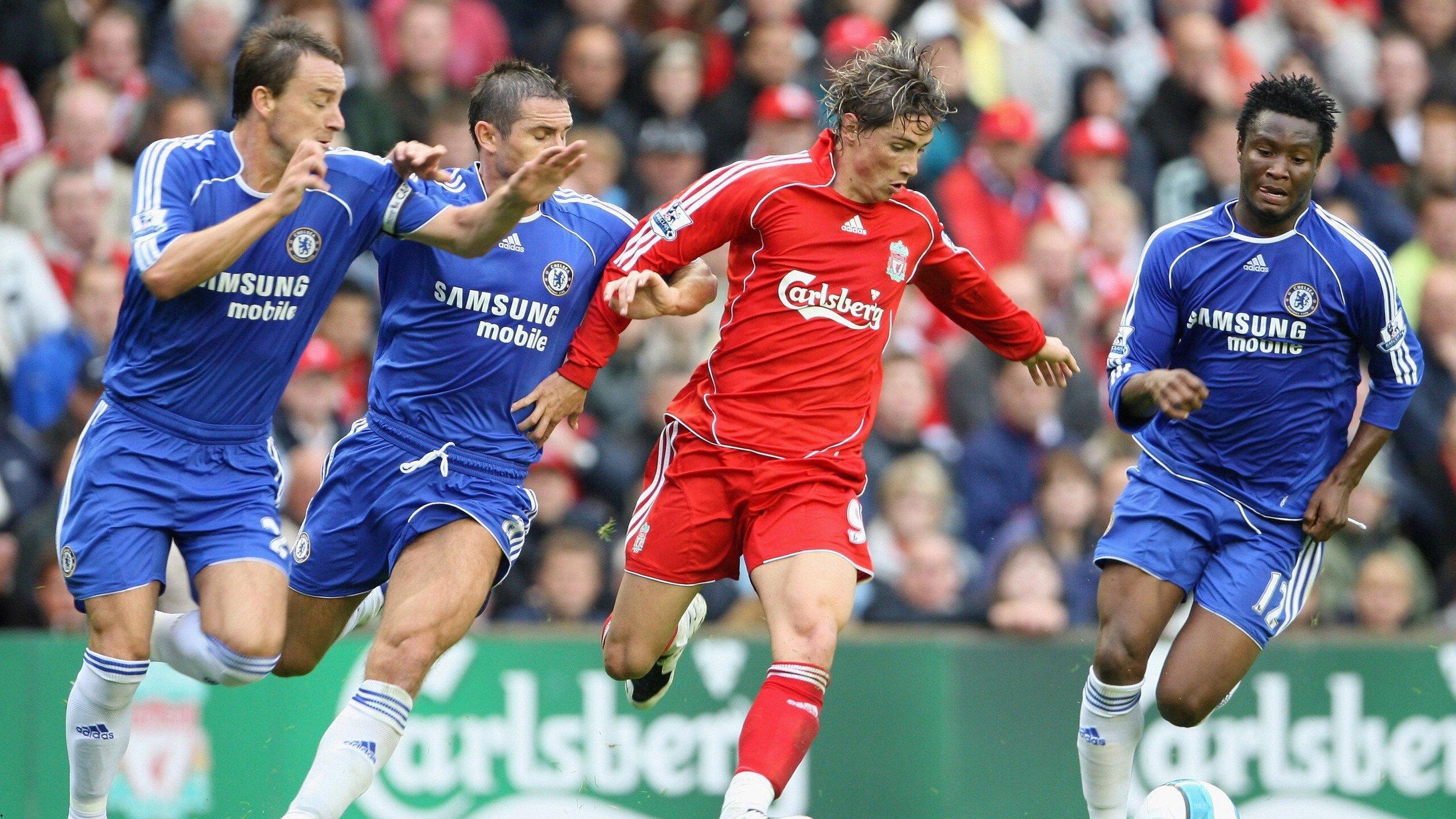 巴萨权衡出售阿劳霍，曼联、切尔西和拜仁展开争夺战